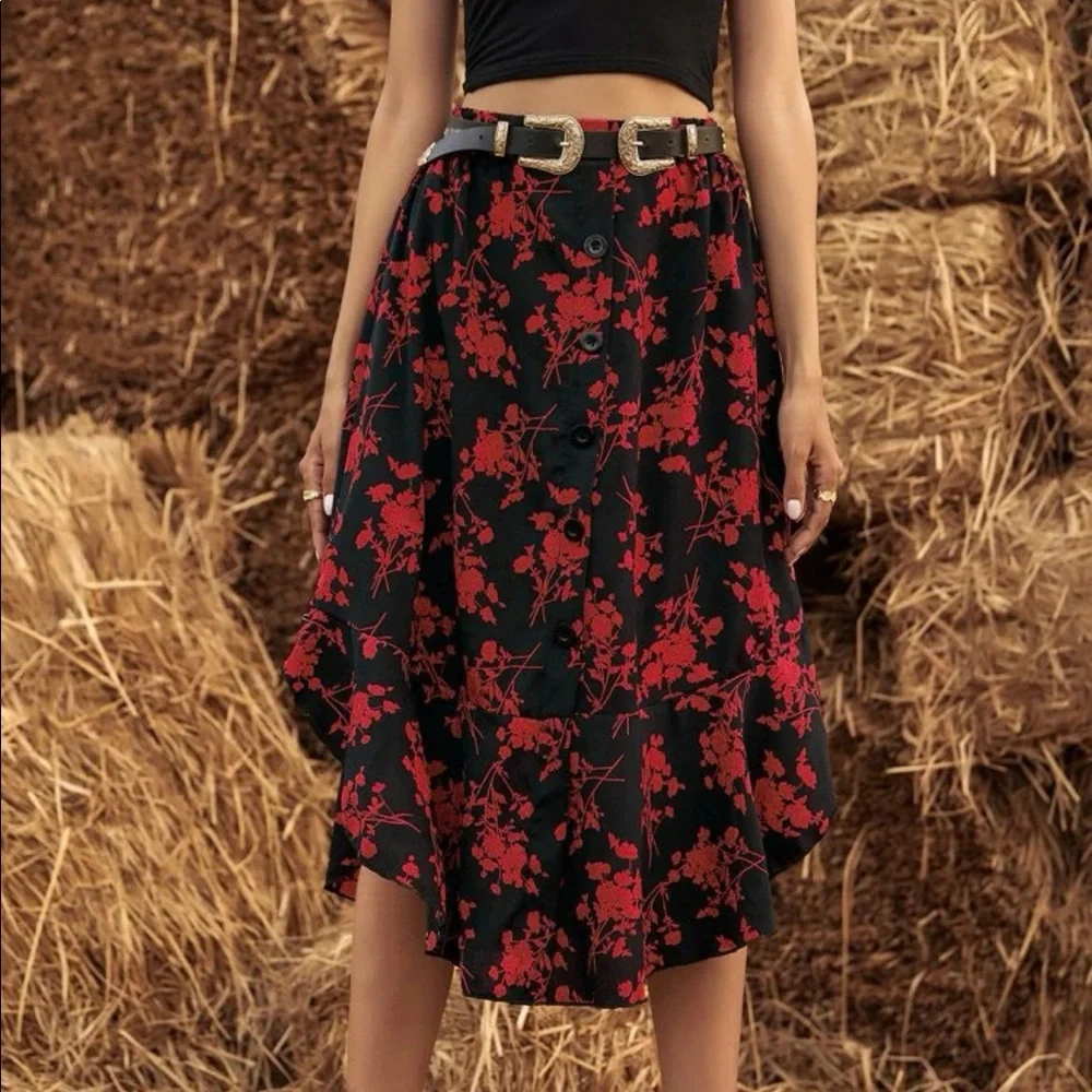 Black and red button down midi skirt floral print - Picture 3 of 5